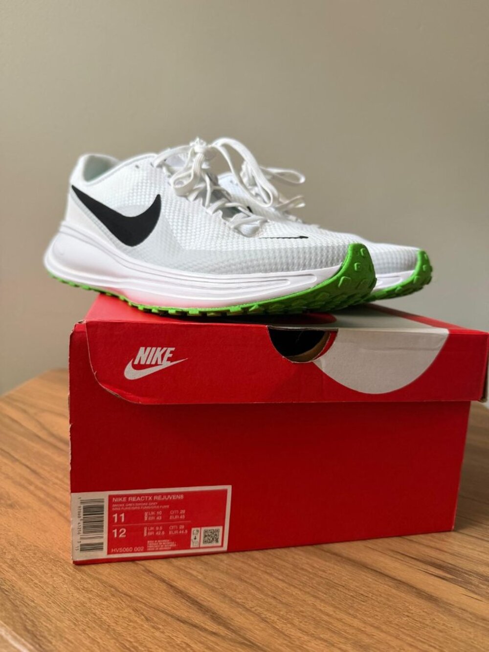 Nike ReactX Rejuven8 – Size 11
